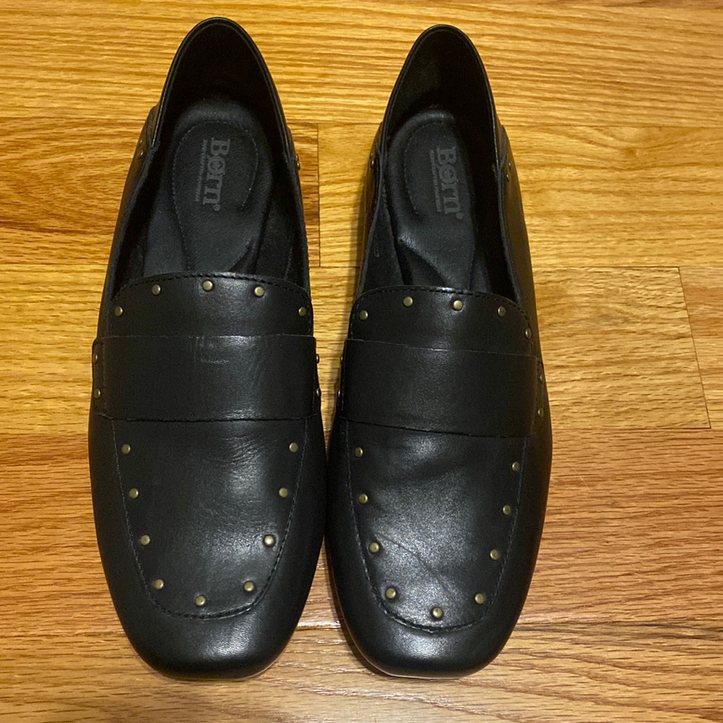 Nwot Born Balo Studded Leather Loafers